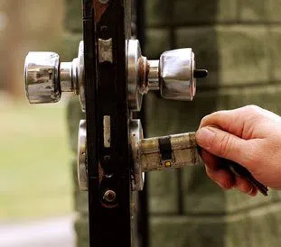 Lock Key Store St Louis, MO 314-792-6005 Lock Key Store St Louis, MO 314-792-6005 - 13-Re-Key-Locks